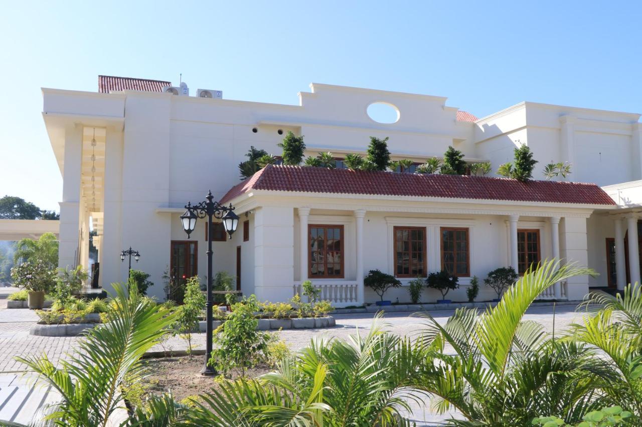 Royale De' Casa Resort Kāziranga Zewnętrze zdjęcie