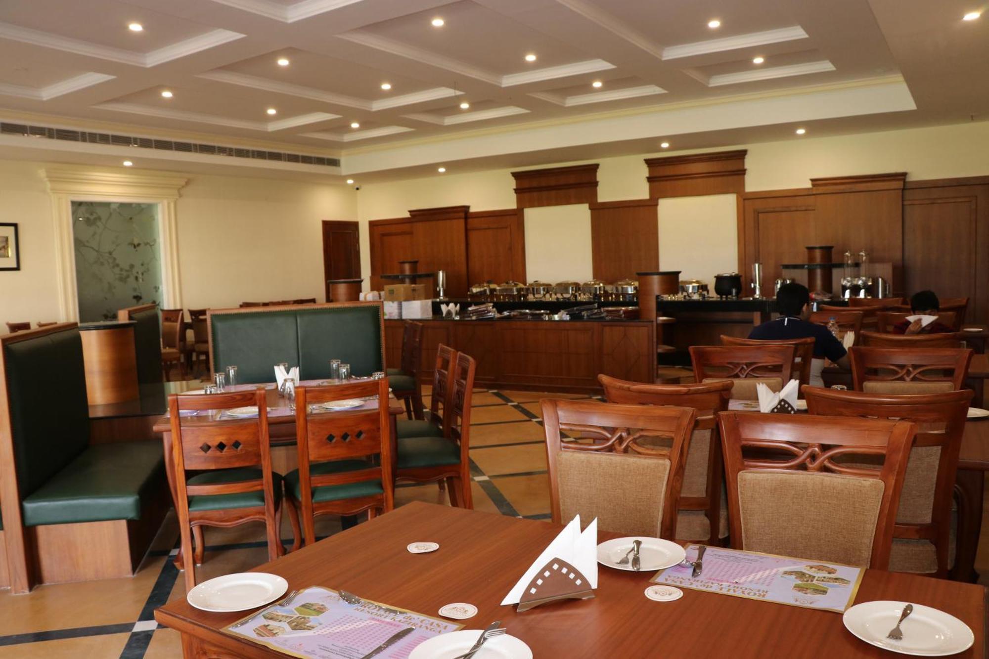 Royale De' Casa Resort Kāziranga Zewnętrze zdjęcie