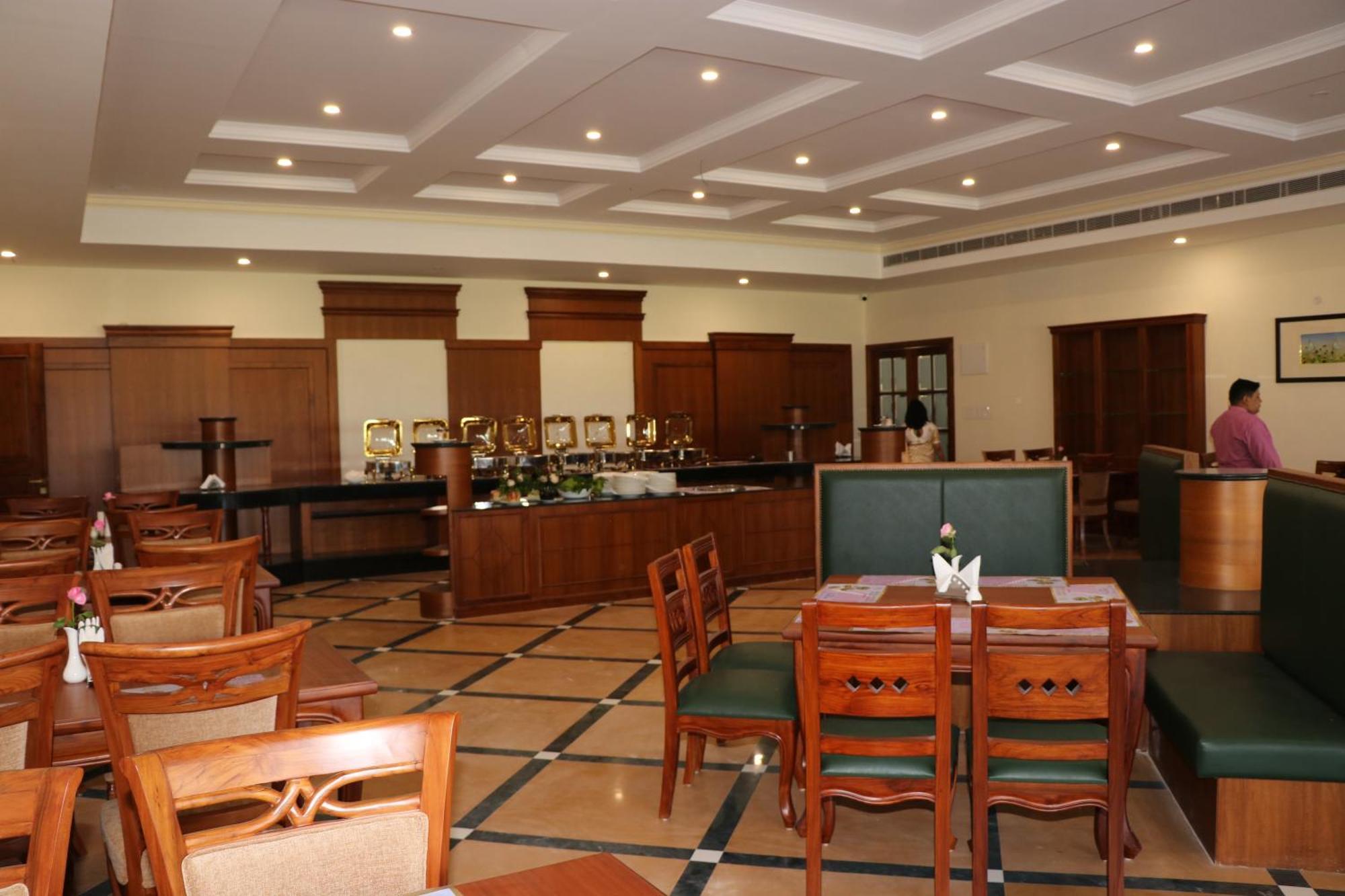 Royale De' Casa Resort Kāziranga Zewnętrze zdjęcie