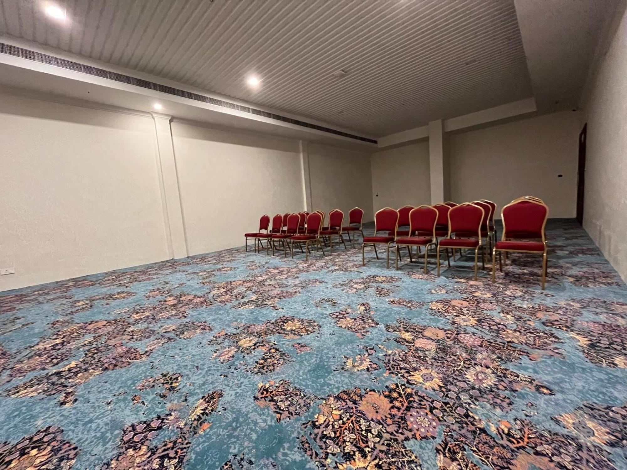 Royale De' Casa Resort Kāziranga Zewnętrze zdjęcie
